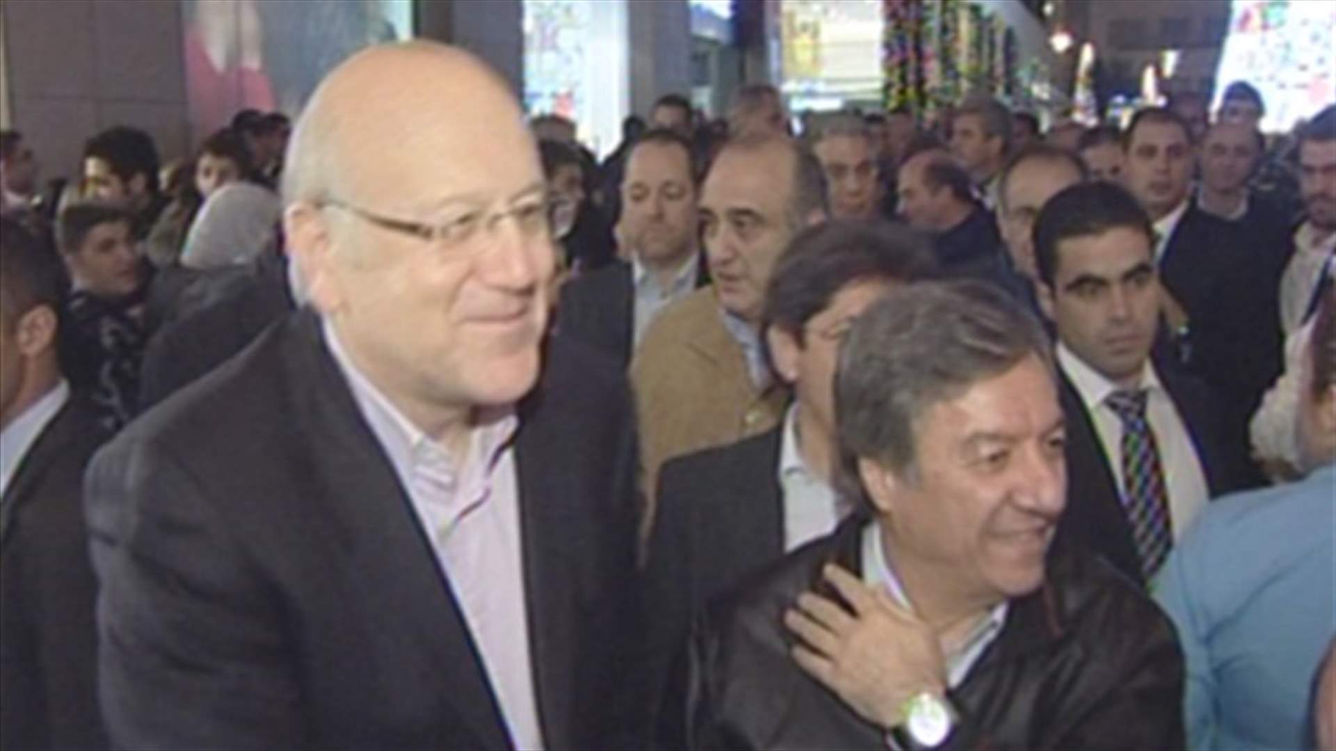 ميقاتي يجول على بالأسواق في موسم الأعياد