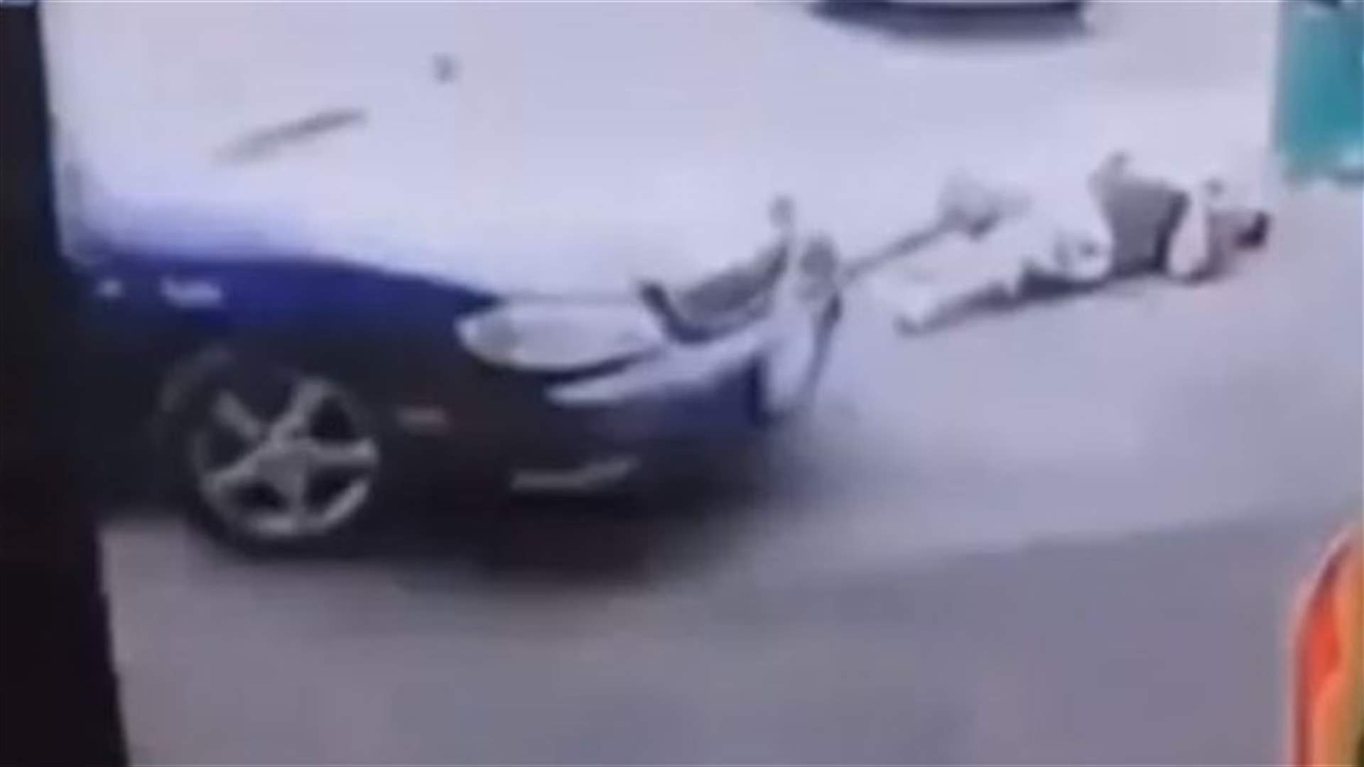 بالفيديو: دهست صديقها بالسيارة مرارا لأنه انفصل عنها