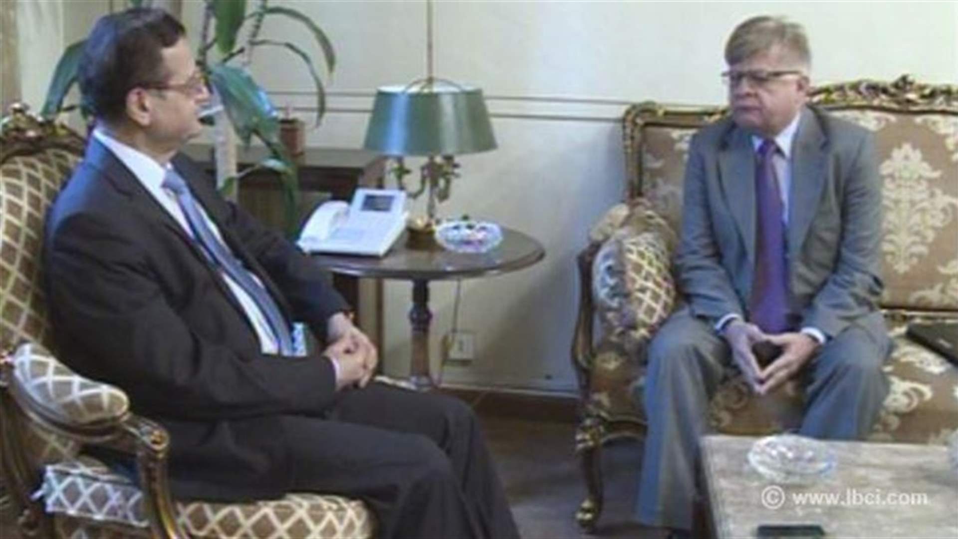 Russian ambassador Zasypkin meets Mansour over aid to Syrian refugees