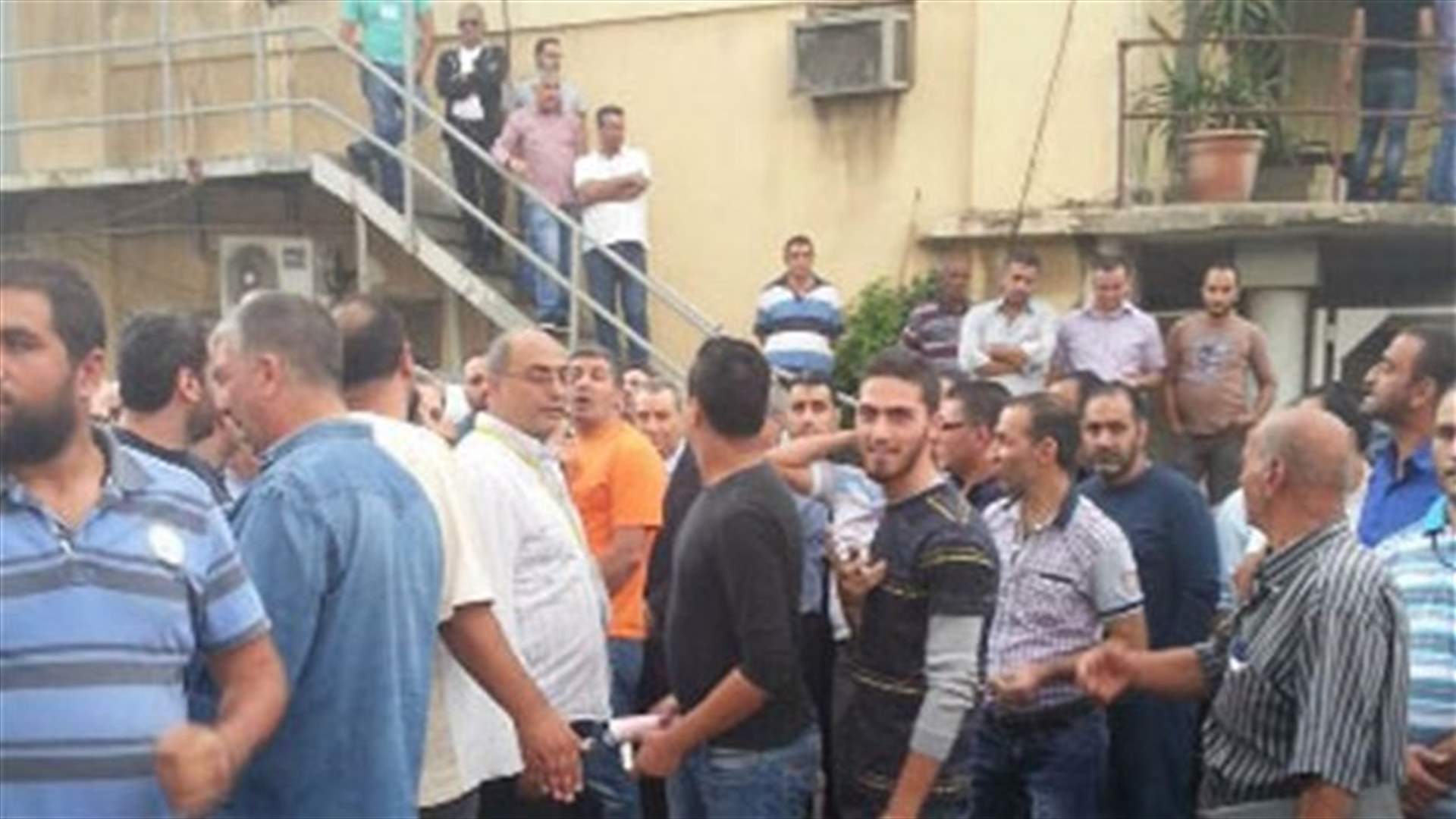 Syndicate of customs agents stages sit-in
