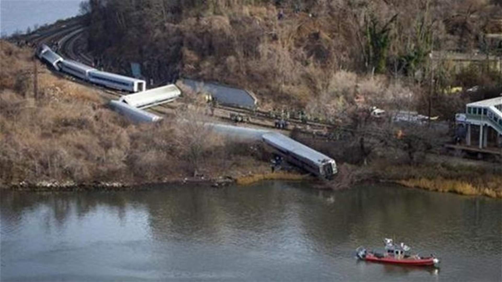New York train derailment kills four, injures 63