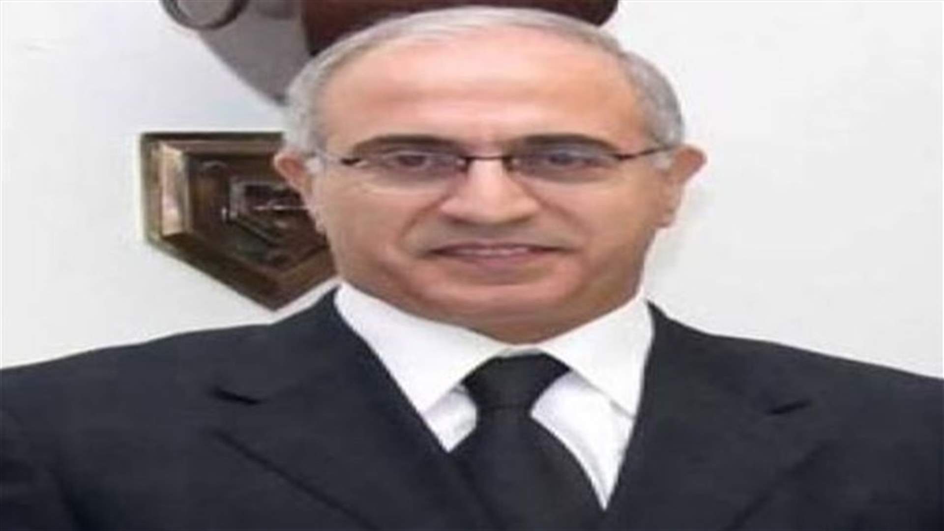 صقر تسلم ملف شكوى الجديد ضد الجمارك