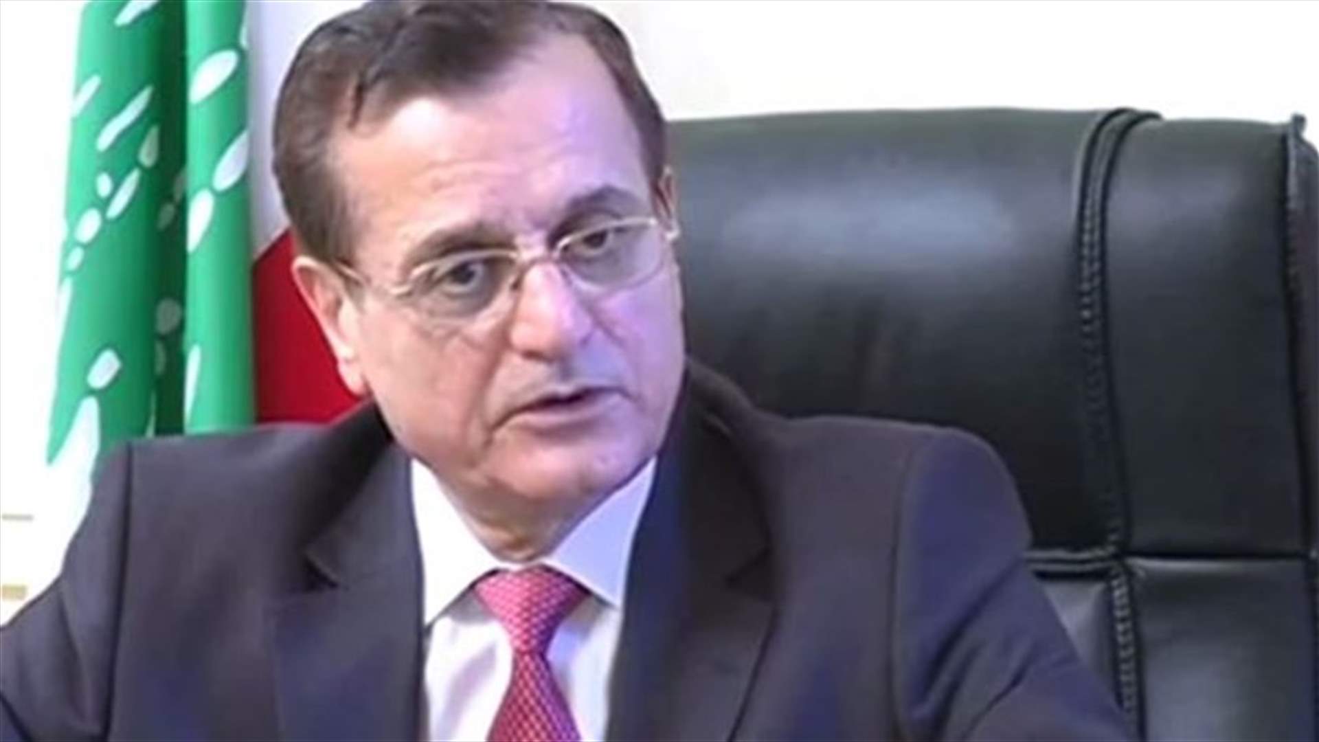 منصور تبلغ صرف النظر عن ترحيل 5 لبنانيين من قطر