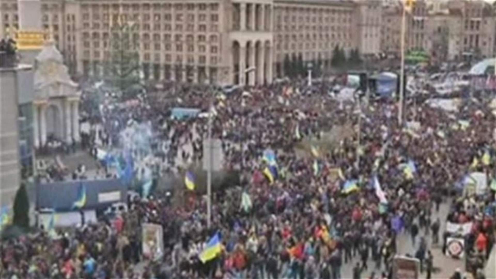 Russia criticizes "aggressive" Ukraine protests, NATO response