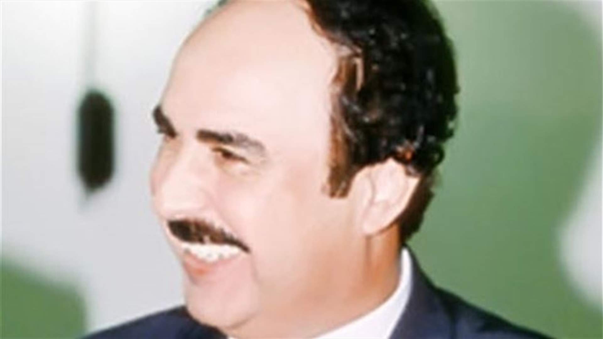  لماذا أوقفت زوجةُ رستم غزالة في مطار بيروت؟