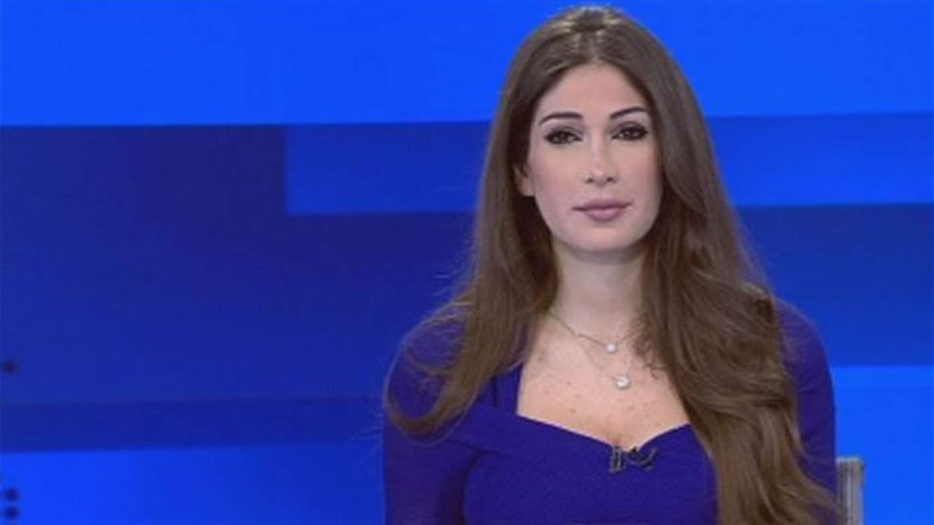 مقدمة النشرة المسائية 09-12-2013