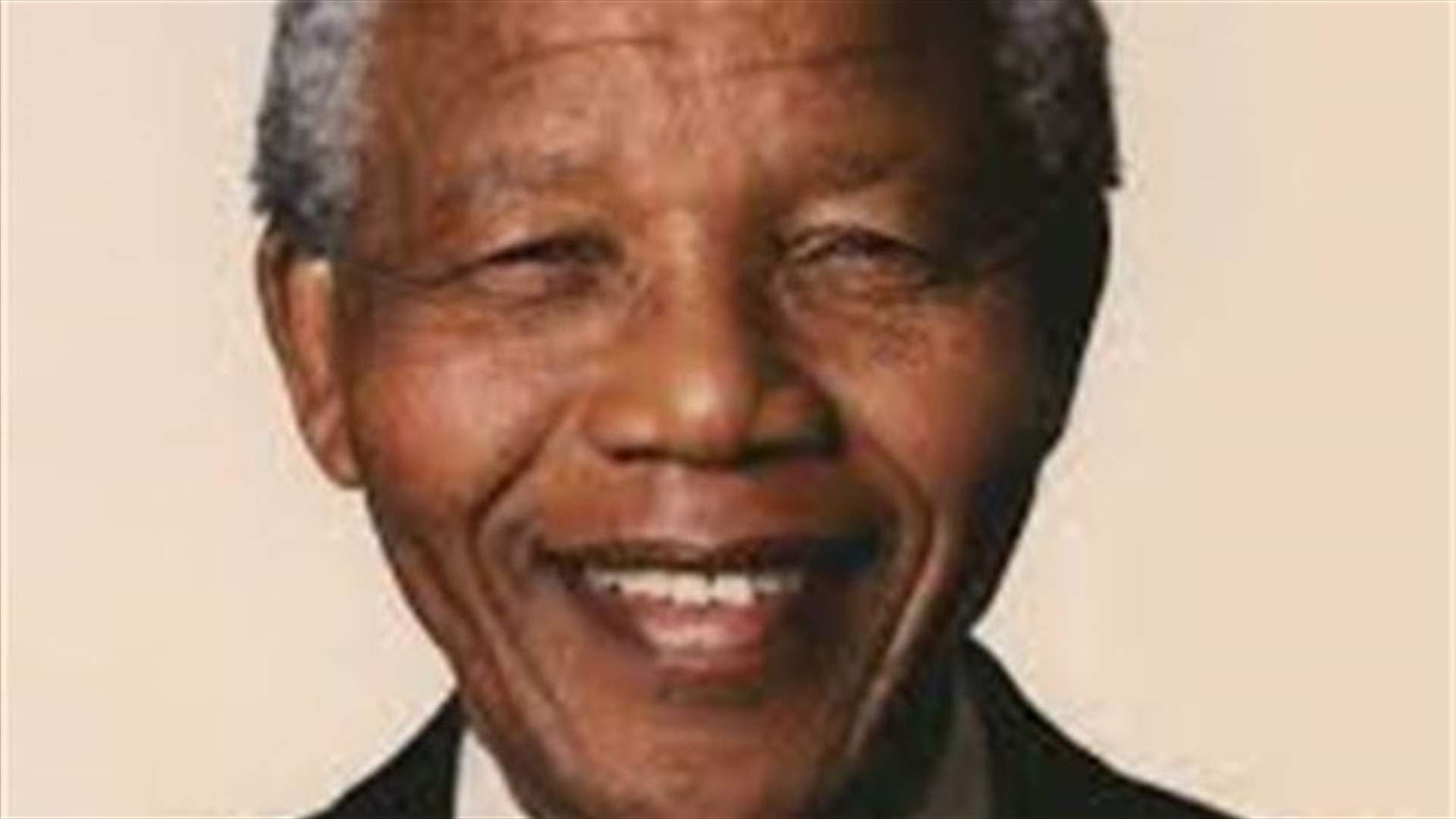 Hearse carrying Mandela's casket leaves military hospital en route to Union Buildings