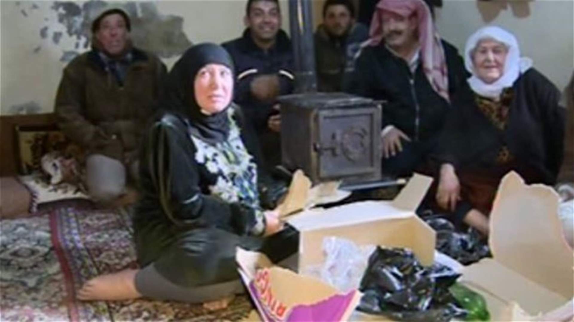 برودة "ألكسا" نزلت بقساوة على من يفتقد أبسط مقومات التدفئة