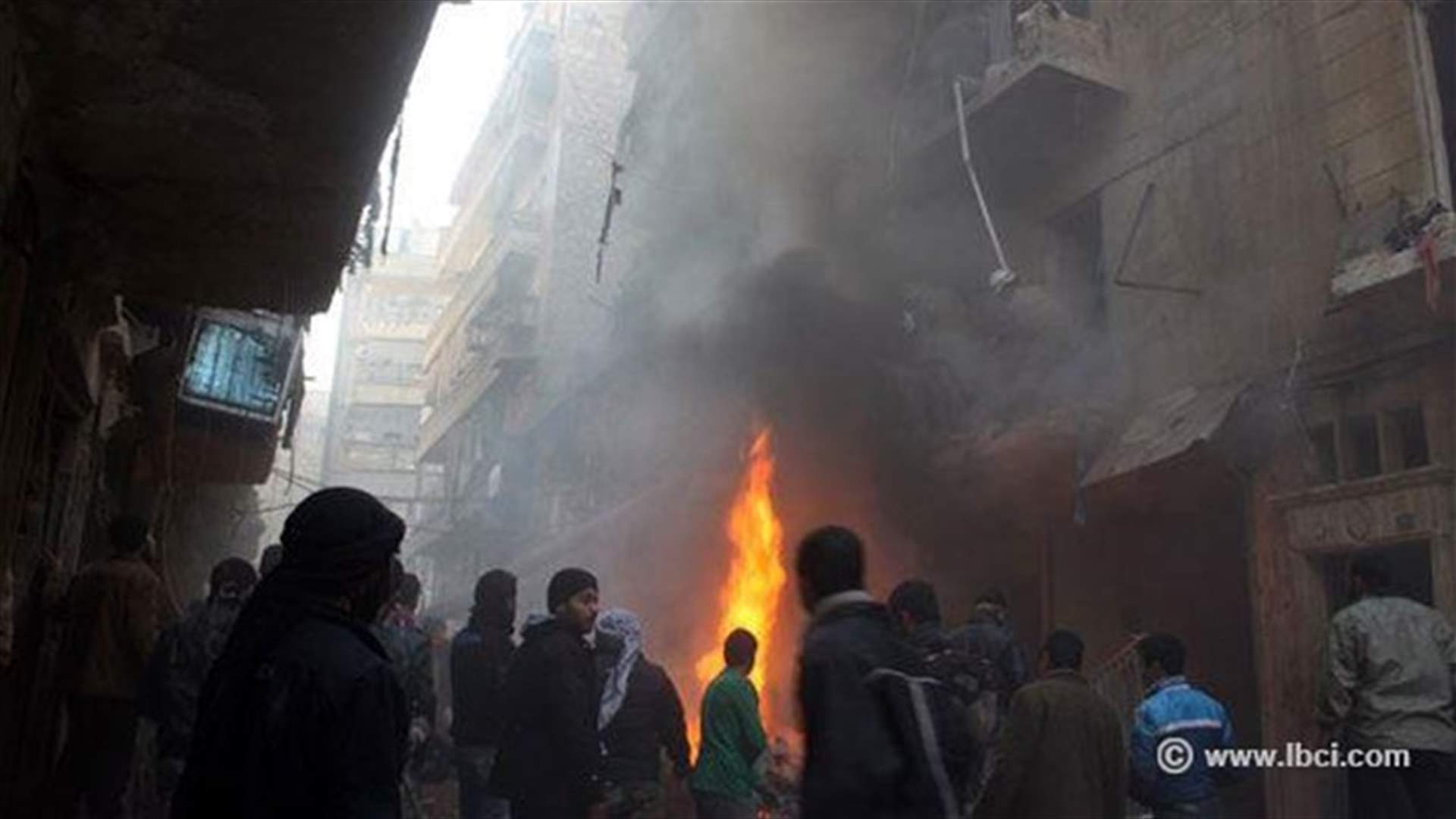 Air raids kill at least 22 in Syria's Aleppo