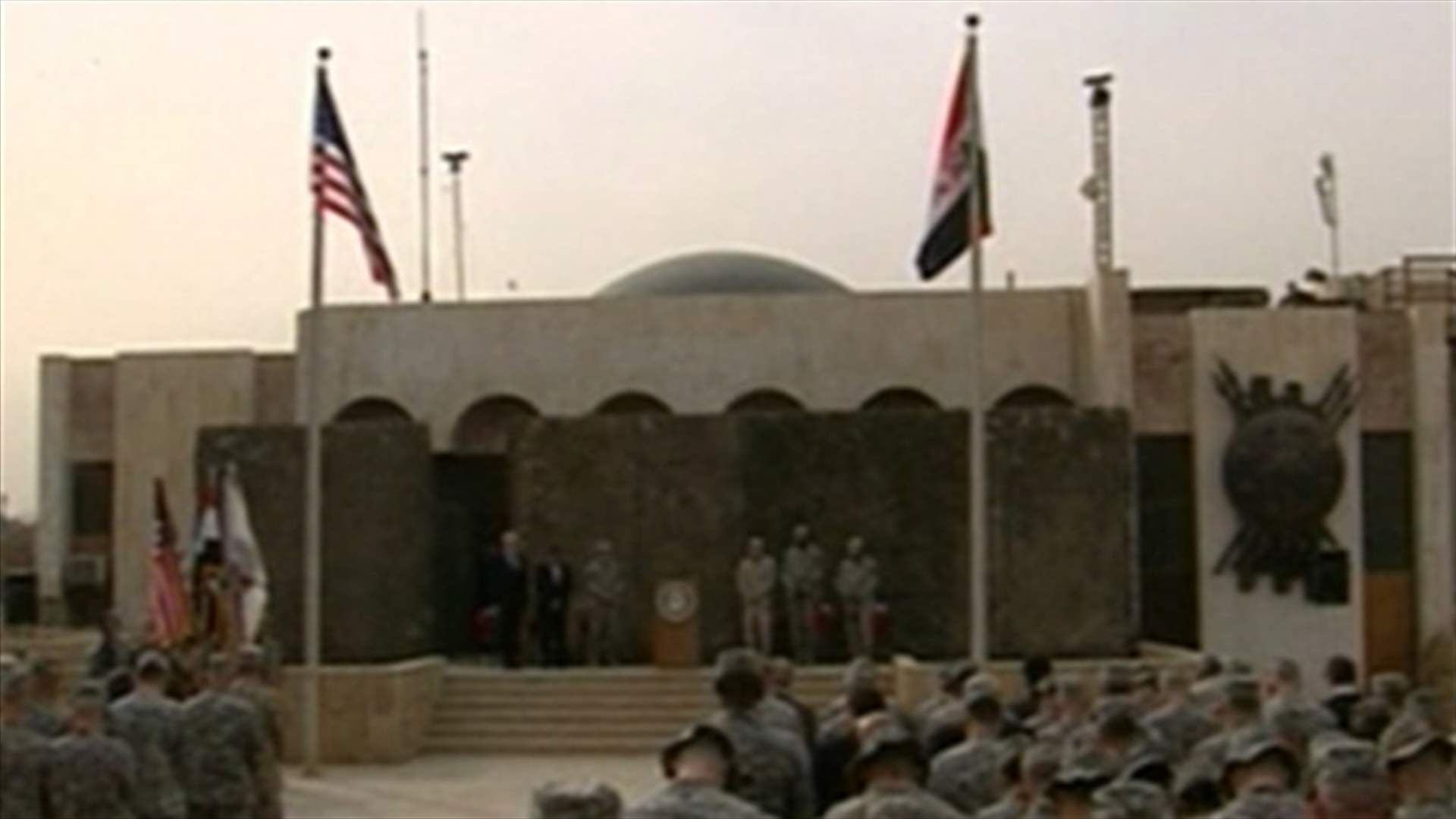 العراق يحتفل بالانسحاب الأميركي...وبانيتا يشدد على الشراكة مع واشنطن