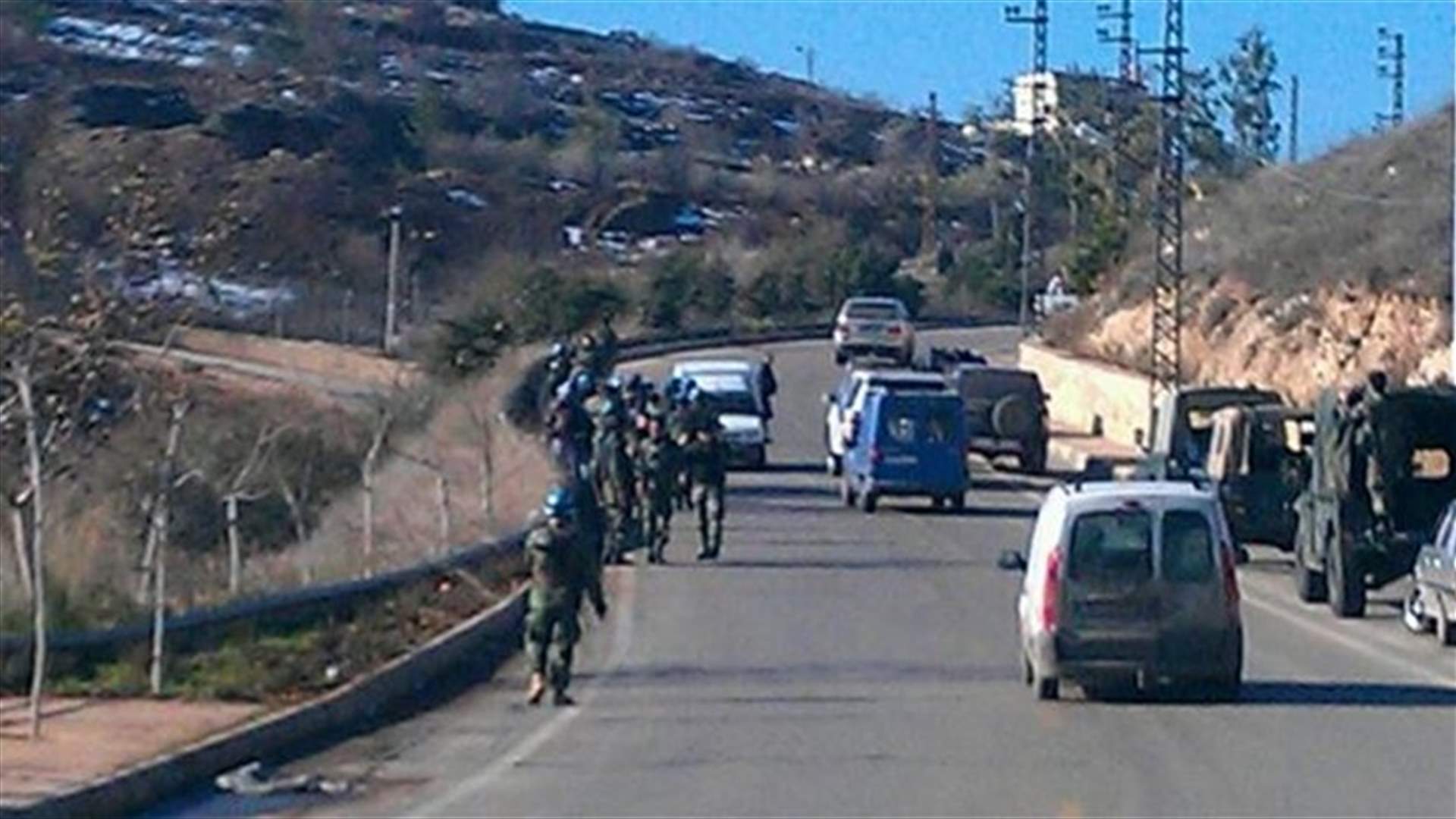 Israeli military cuts down a tree, LAF in state of high alert
