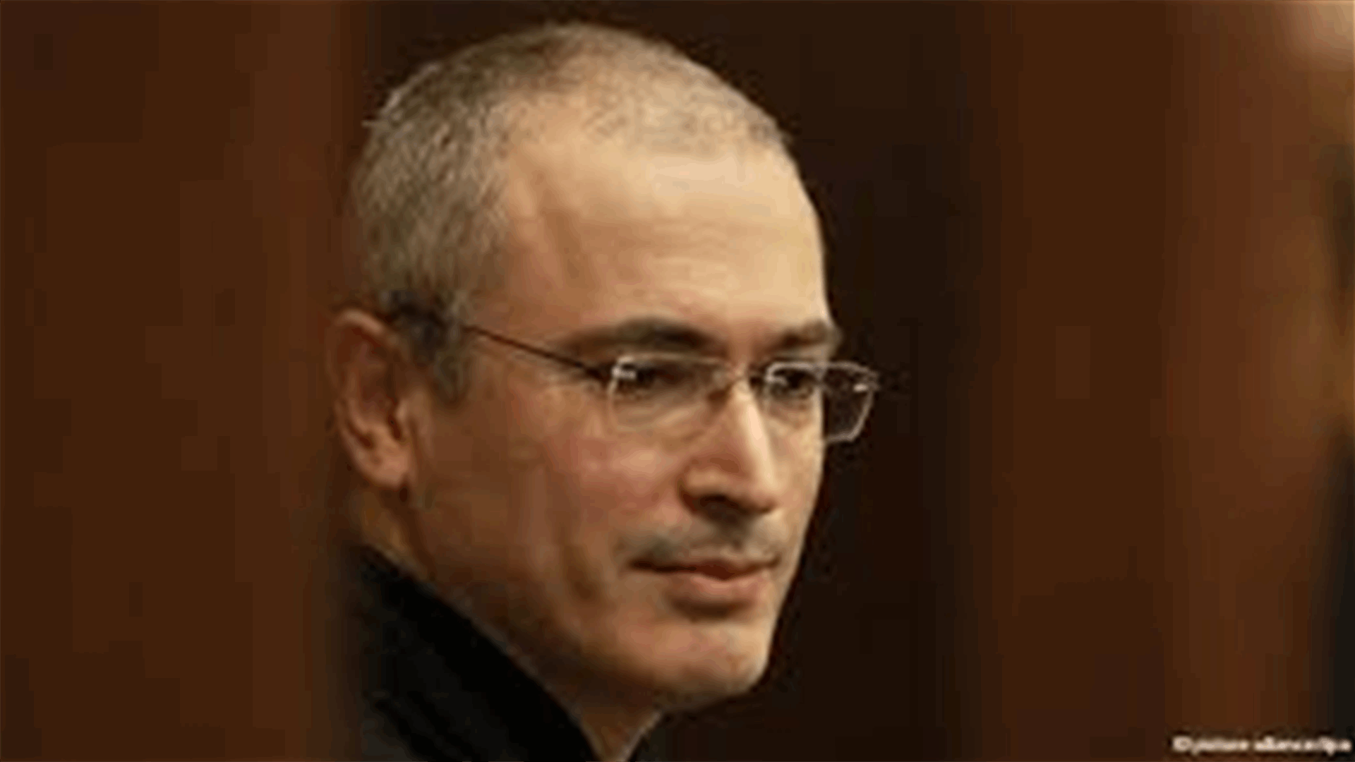 Russian prison service says Khodorkovsky on way to Germany