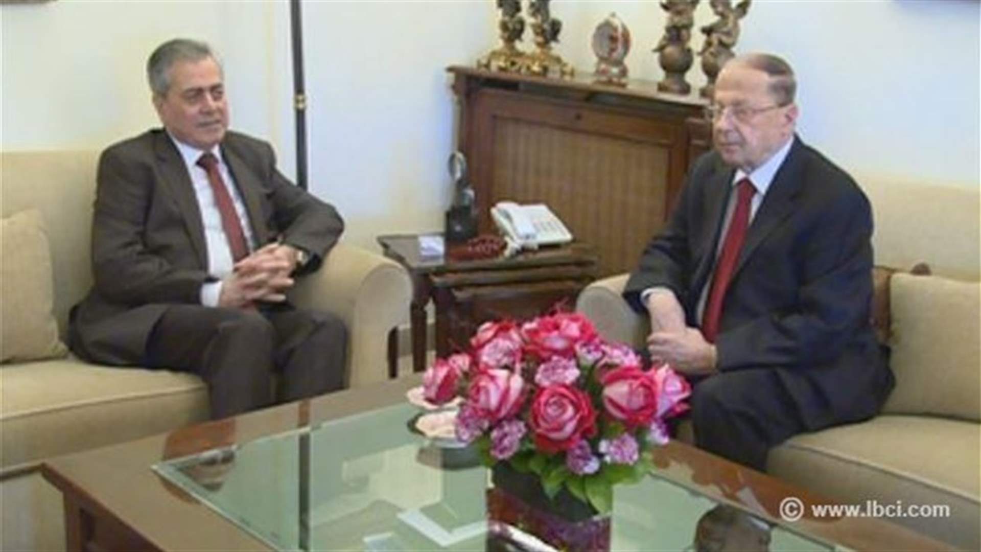 السفير علي : السوريون هم من يحددون صيغة الحكم