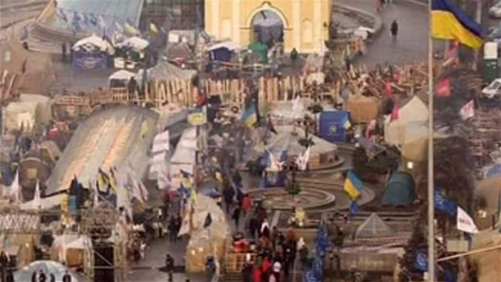 Ukrainian protesters vow to remain camped in Independence Square 