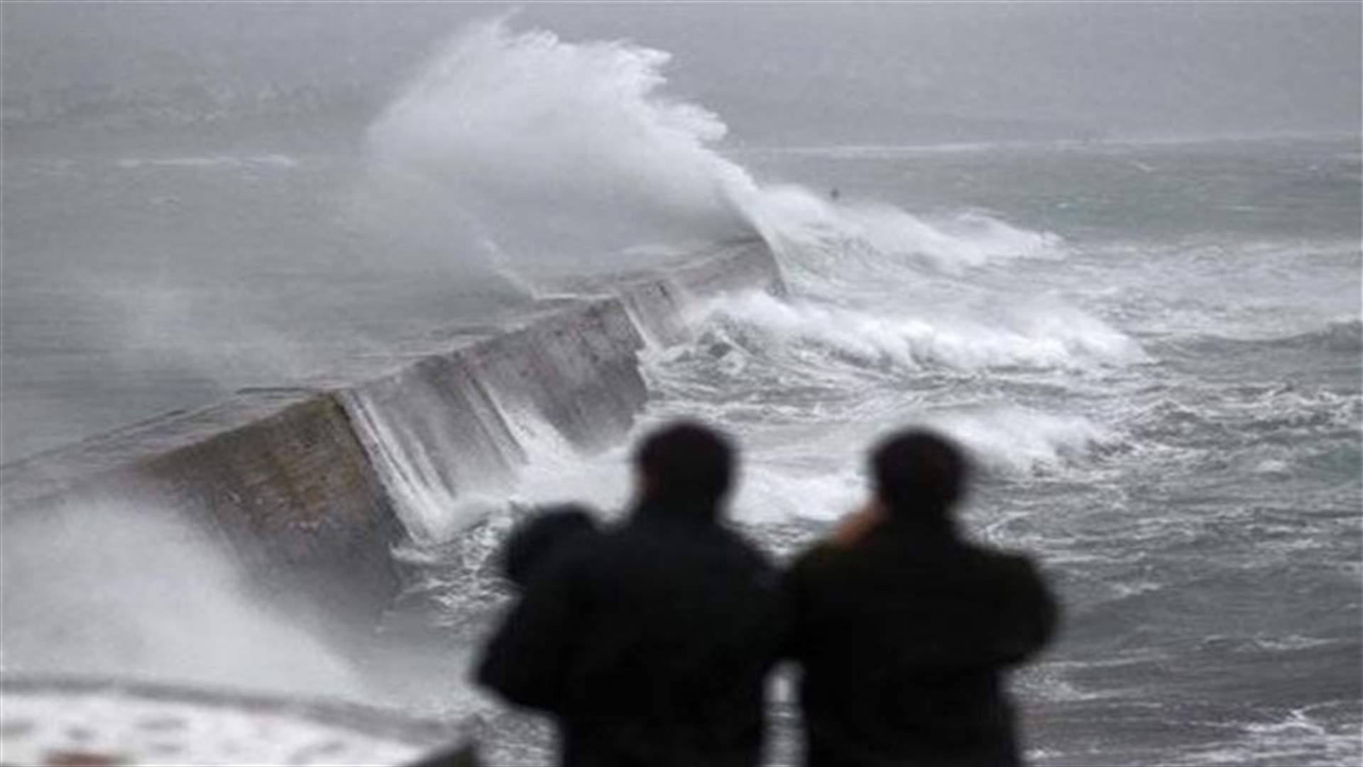 Storm wreaks havoc in Britain, France ahead of Christmas