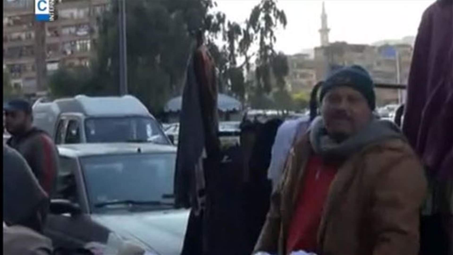 REPORT: War-torn Syria turns leading trader to street hawker