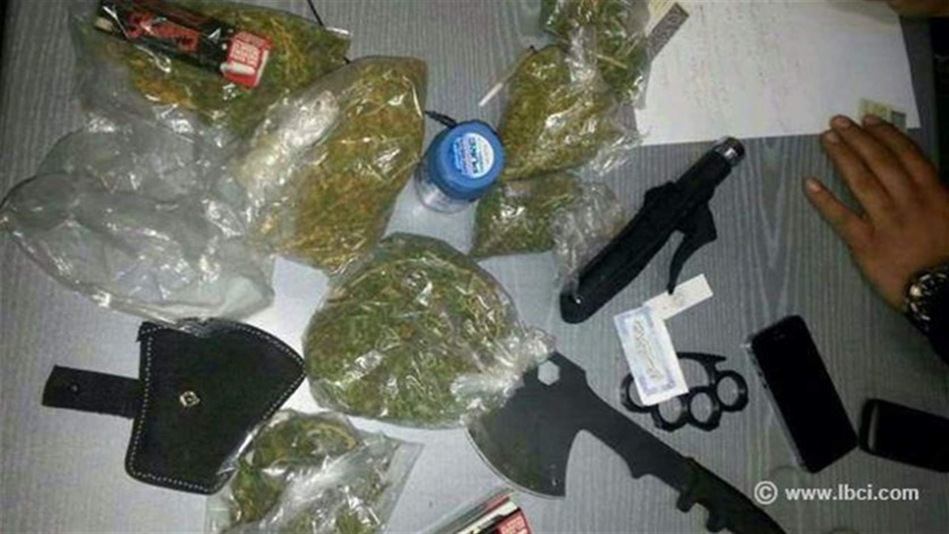 ضبط 7 كليوغرامات من حشيشة الكيف على حاجز البحصاص