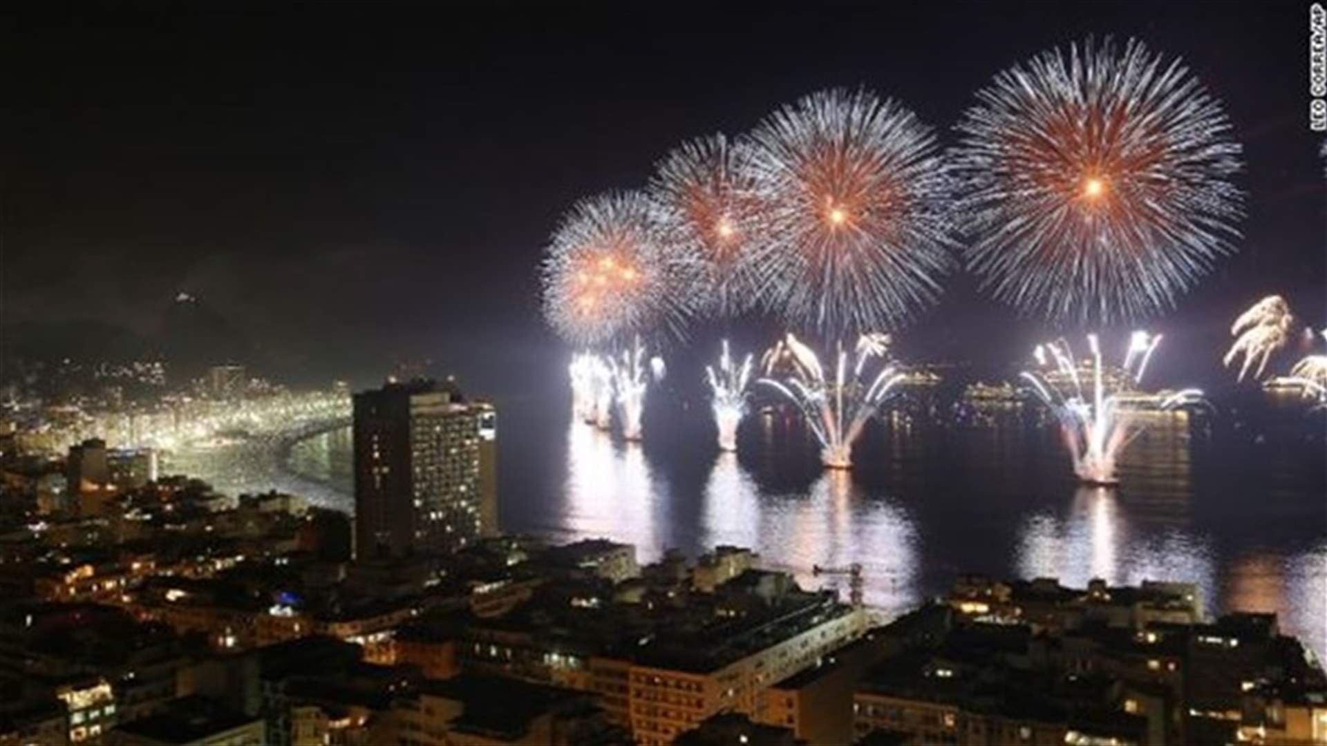 Massive firework display lights up Burj Khalifa to celebrate New Year