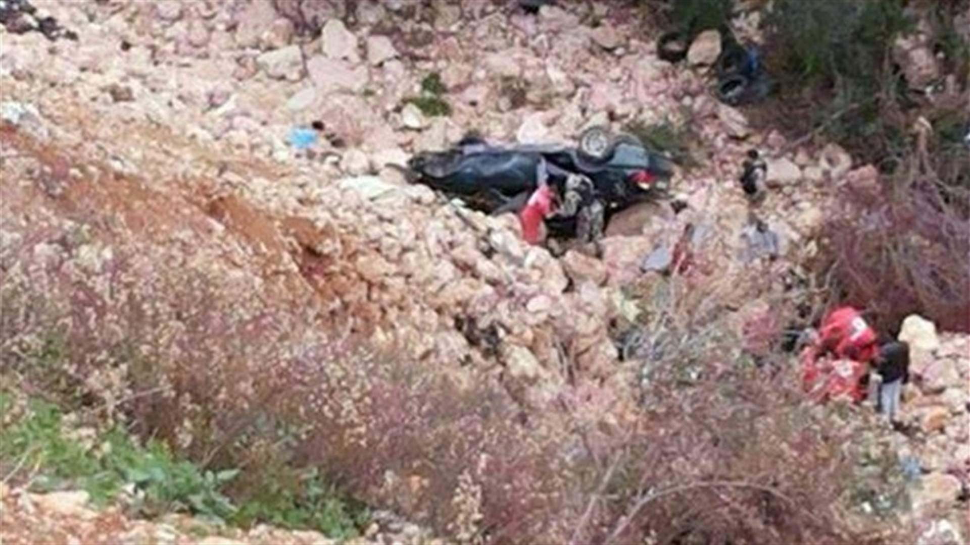 Vehicle rolls over on Daher al-Ain road
