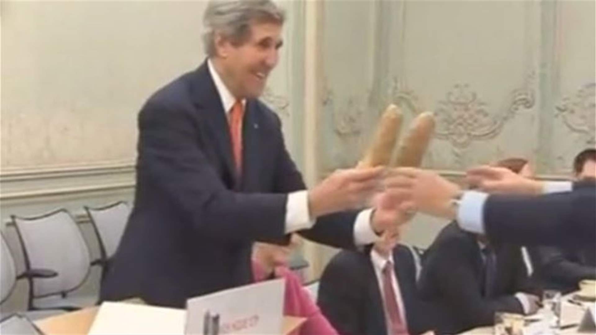 REPORT: Kerry offers Russian counterpart two potatoes prior to Paris talks