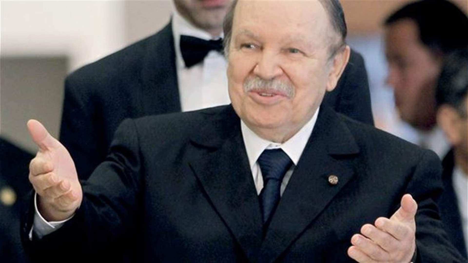 بوتفليقة مجددا بمستشفى في باريس 