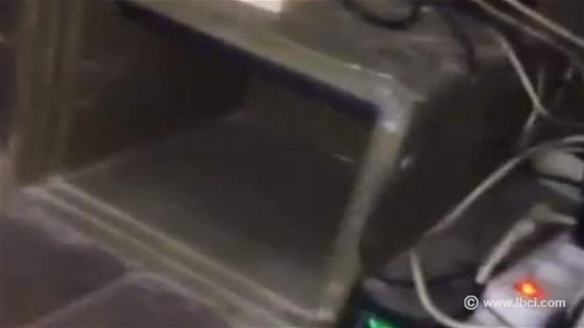 سرقة شركة للسياحة والصيرفة في صور