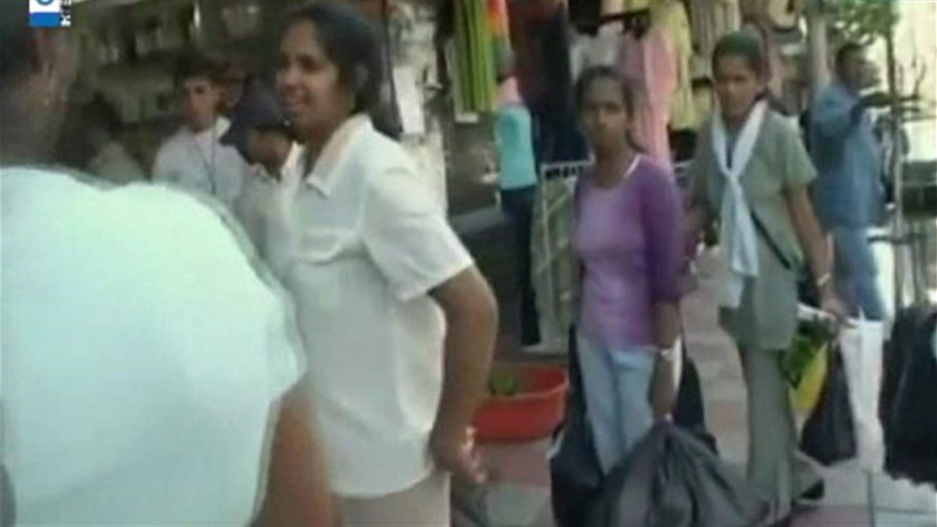 العاملات الاجنبيات ...ظلم واستغلال ...صبر ومواجهة 