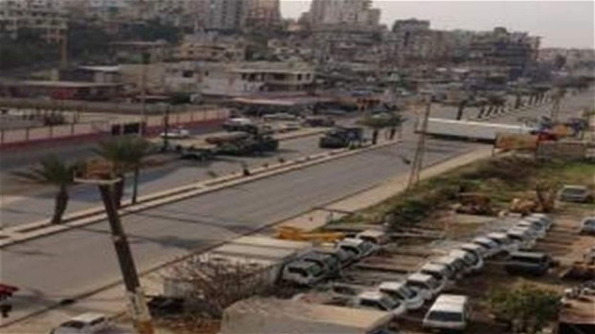 LAF soldiers reopen the Tripoli-Akkar highway