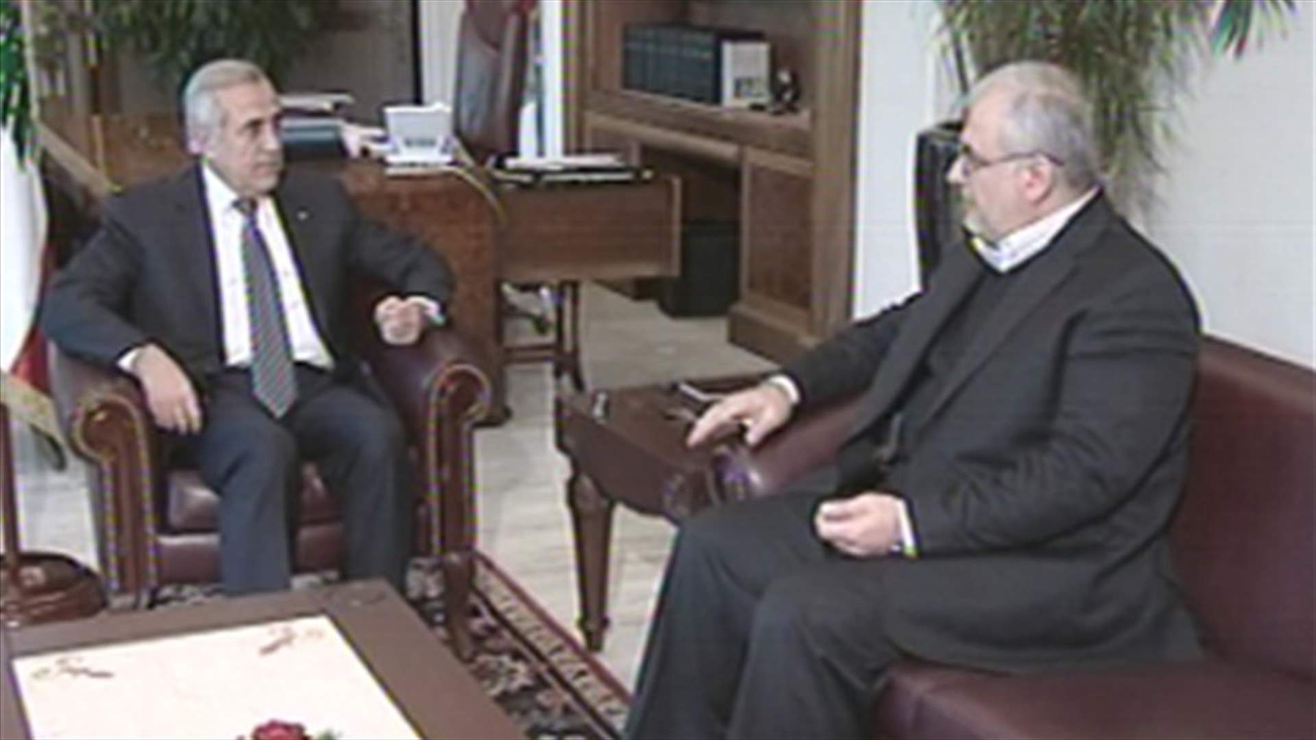 Suleiman meets with Safadi, Raad and Charbel 