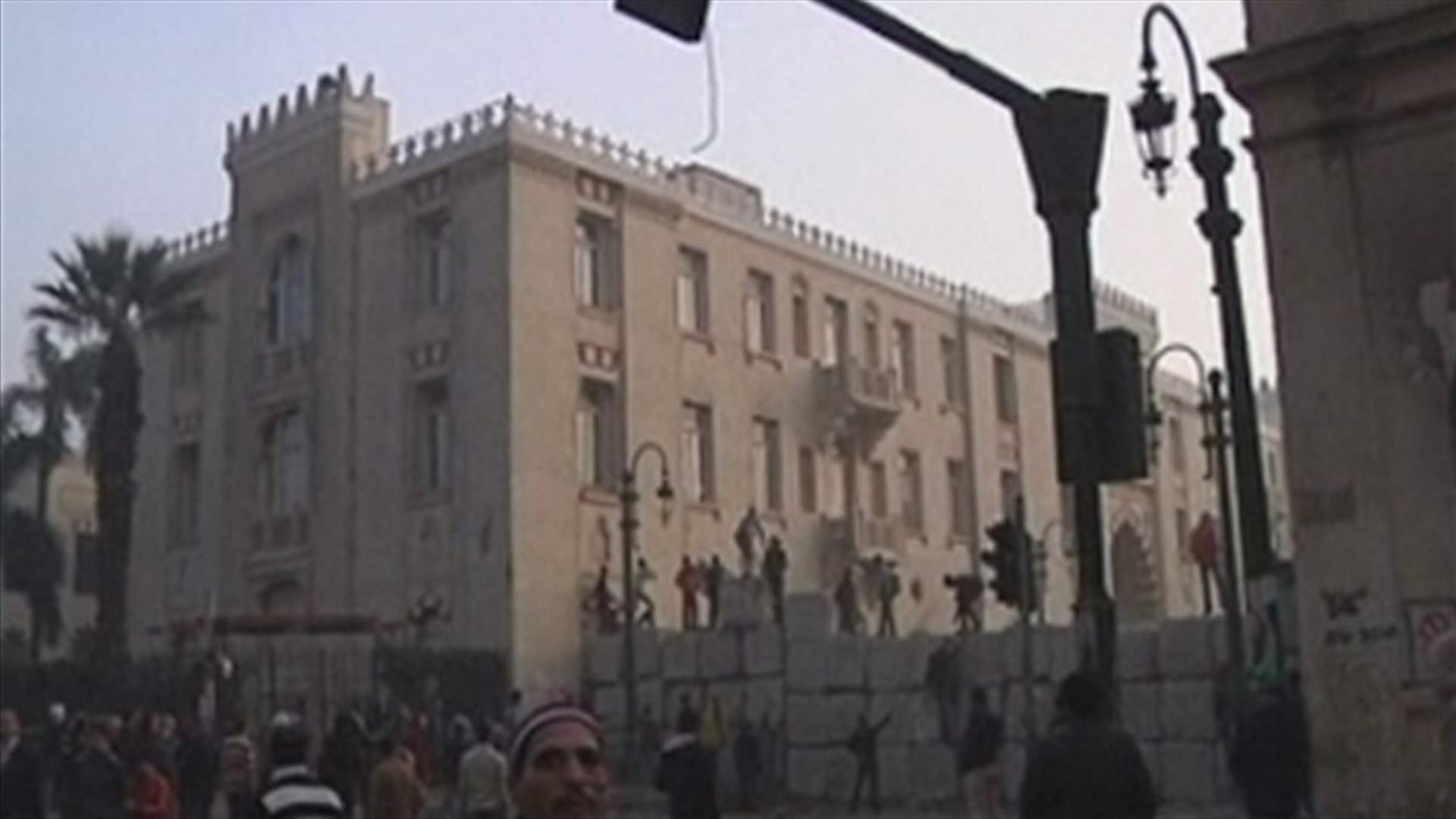 Clashes resume in Tahrir Square, 3 killed 