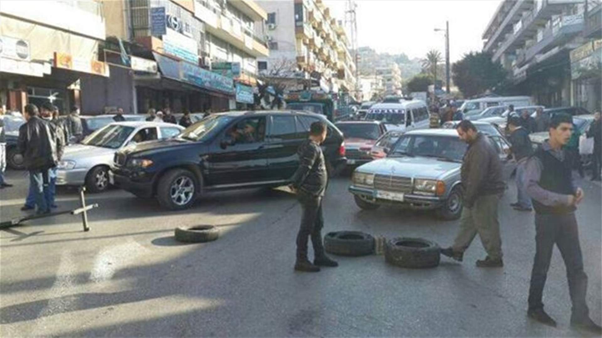 قطع طريق حلبا-عكار