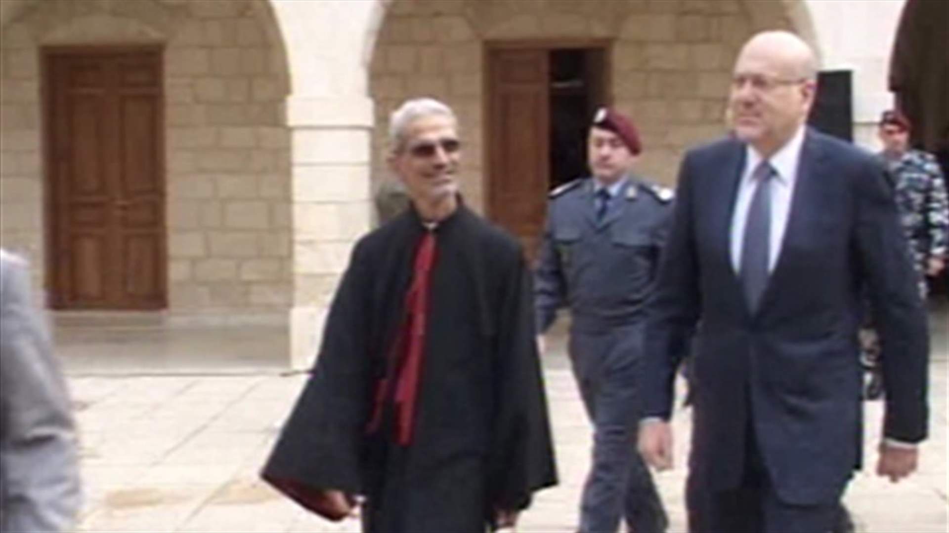  Mikati meets Rai, expresses well wishes   