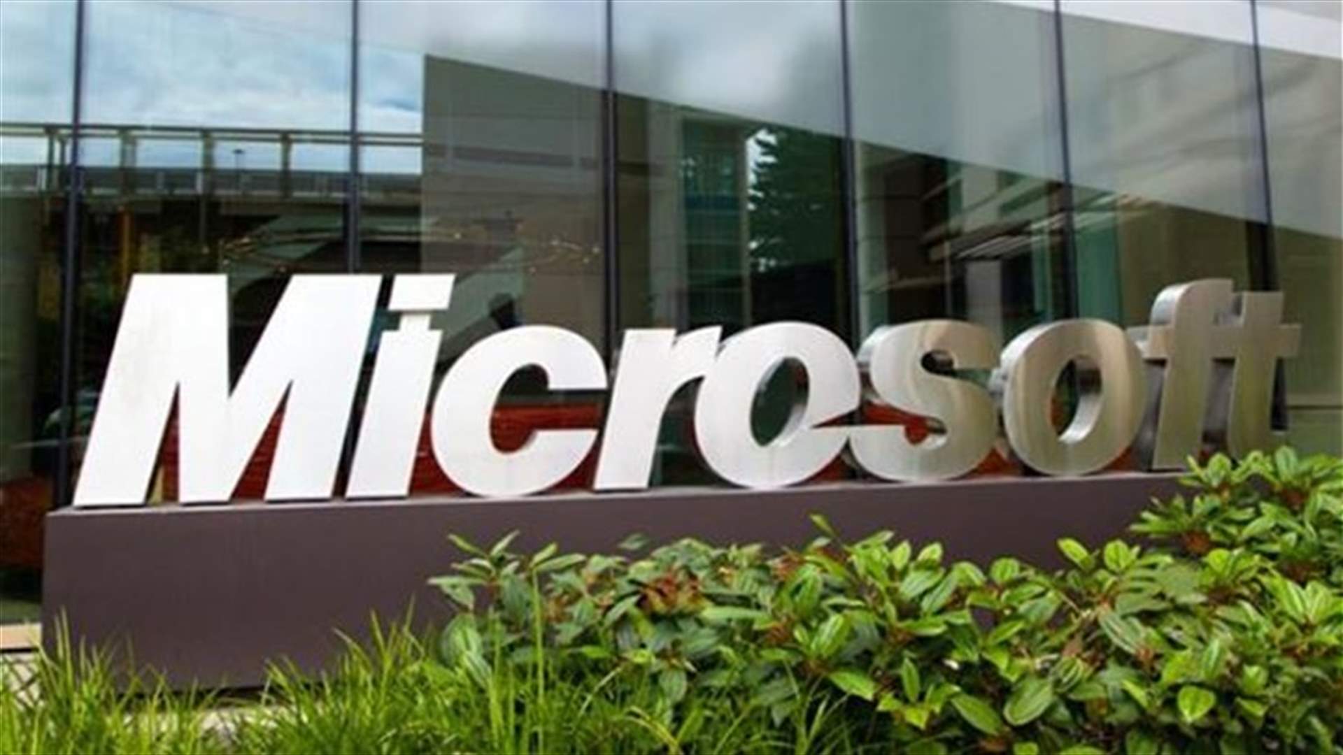 Nadella to head Microsoft; Gates leaves chair role