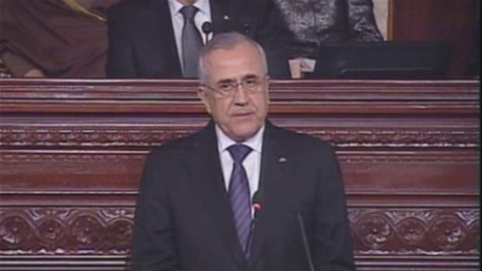 President Sleiman leaves Tunisia after meeting with Hollande and Larijani 