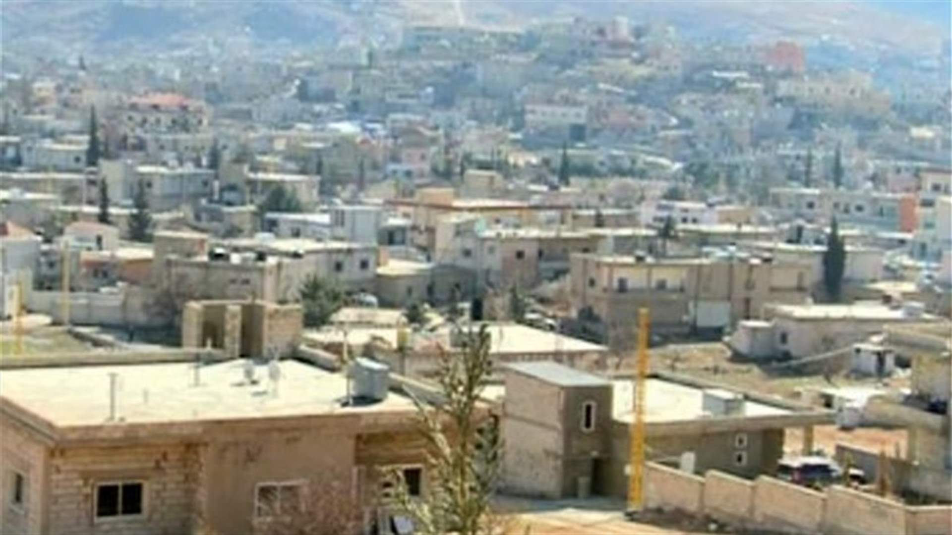 اهالي عرسال : منع الظهور المسلح للاجئين السوريين في البلدة ومحيطها