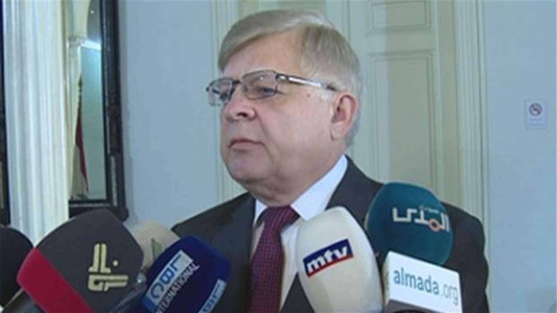 Former FM meets with Russian ambassador, discusses Geneva talks