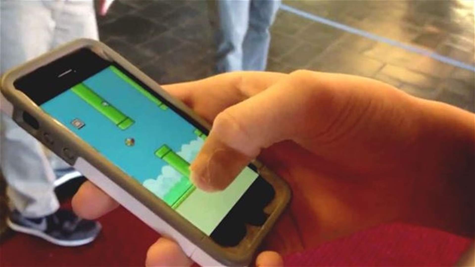 أبل وغوغل تحذفان أي تطبيق يحمل اسم "Flappy"