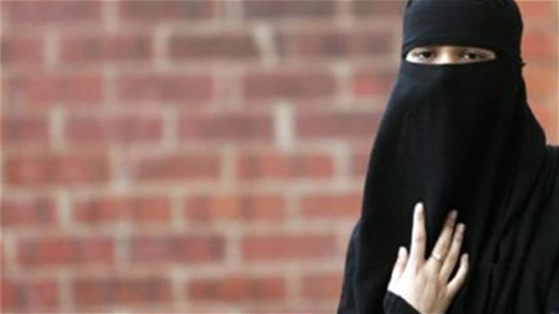 Islamists order women to don veil in eastern Syria