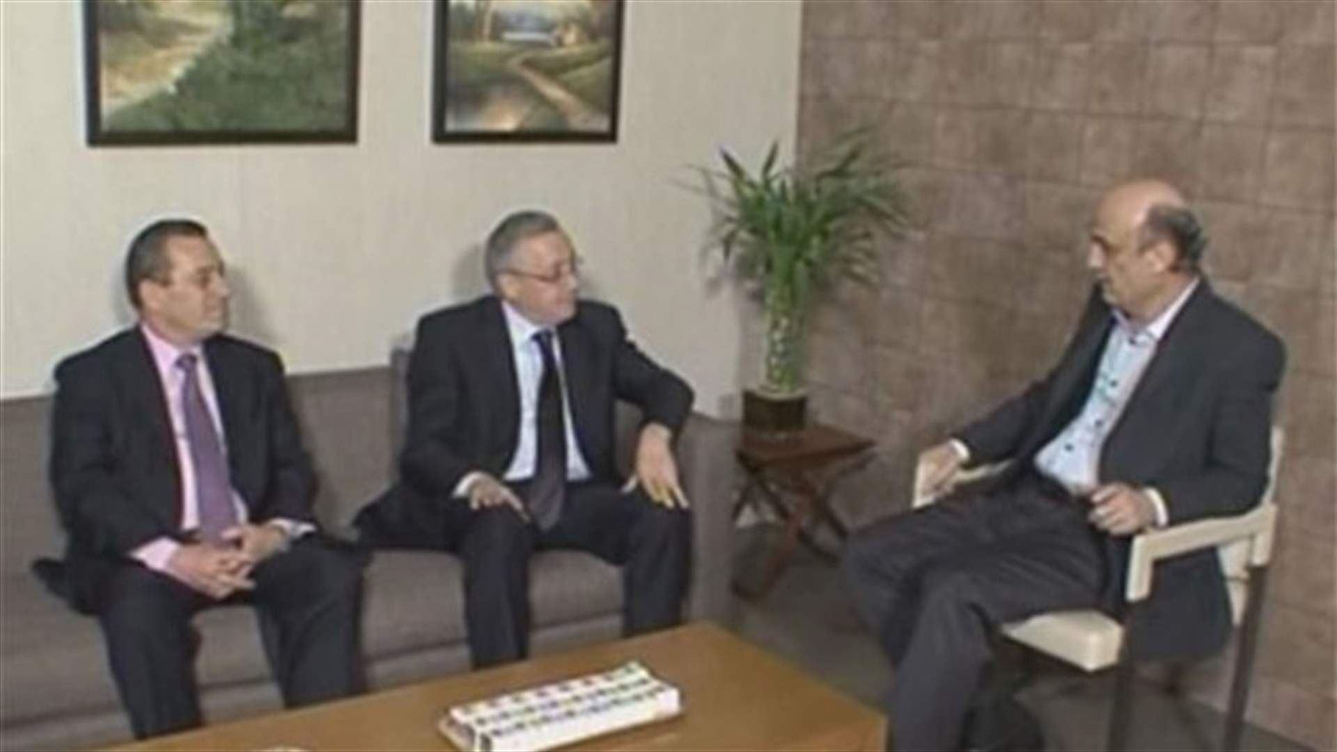 Future MP Fatfat meets LF leader Geagea in Maarab