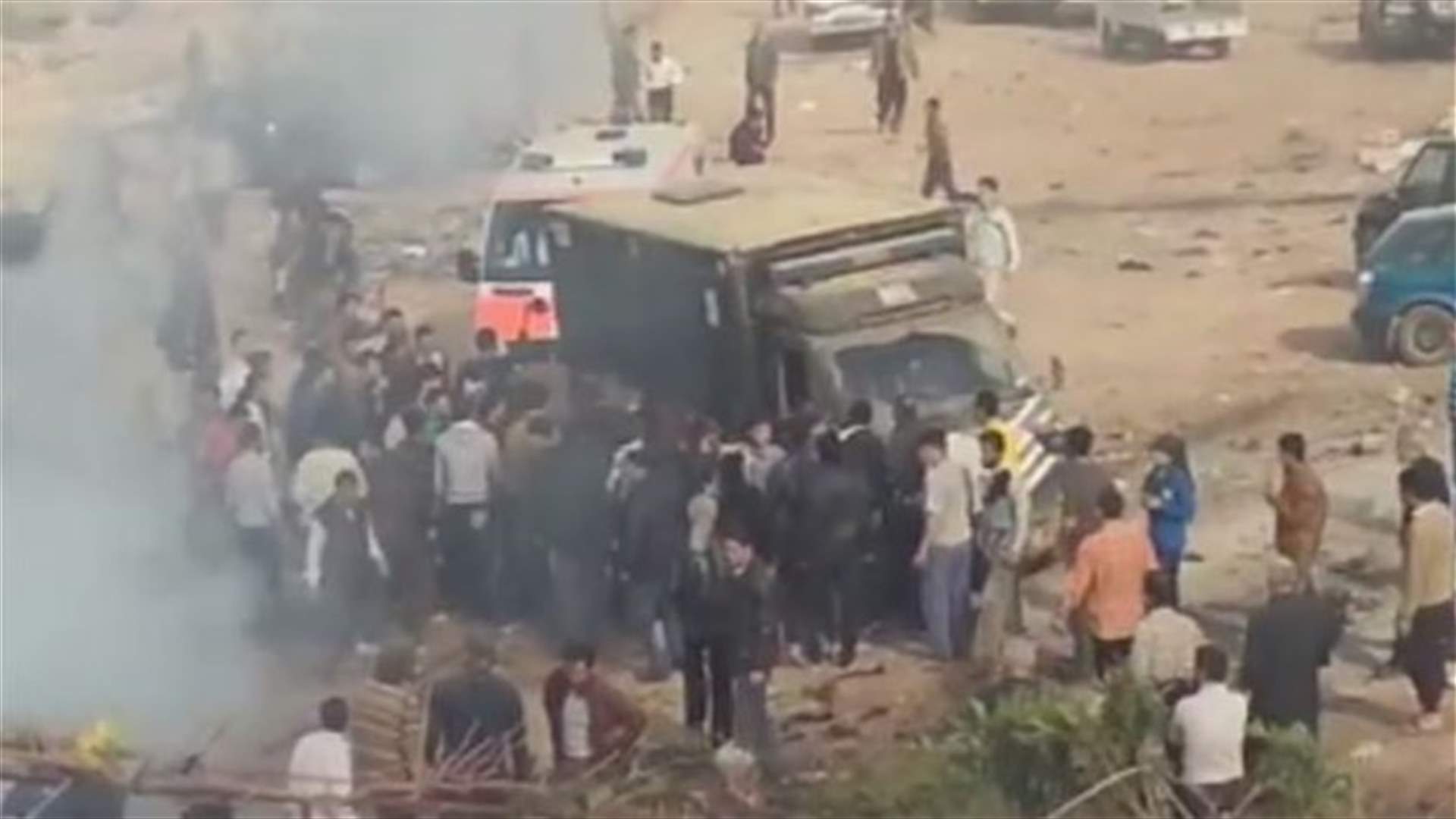 Car bomb kills 14 in Syrian town on Turkish border - activists