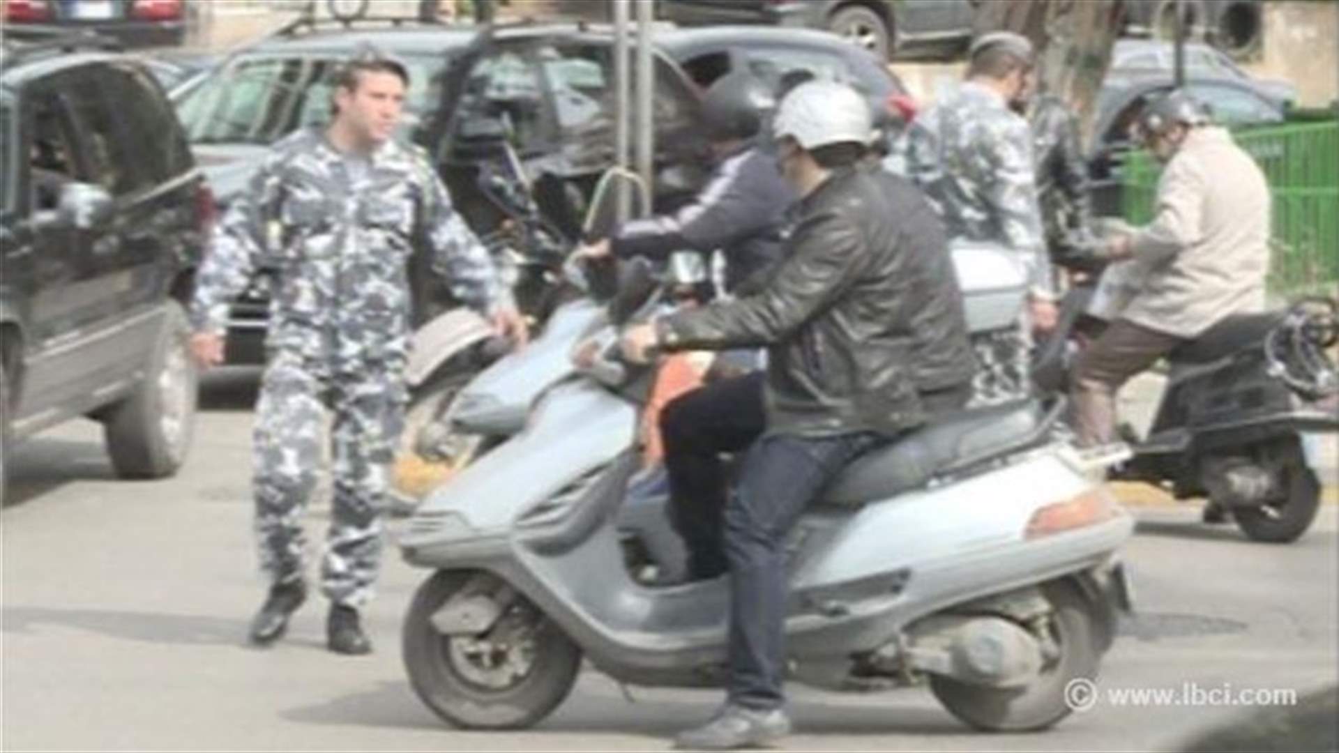 حملة لقمع مخالفات الدراجات النارية في بيروت