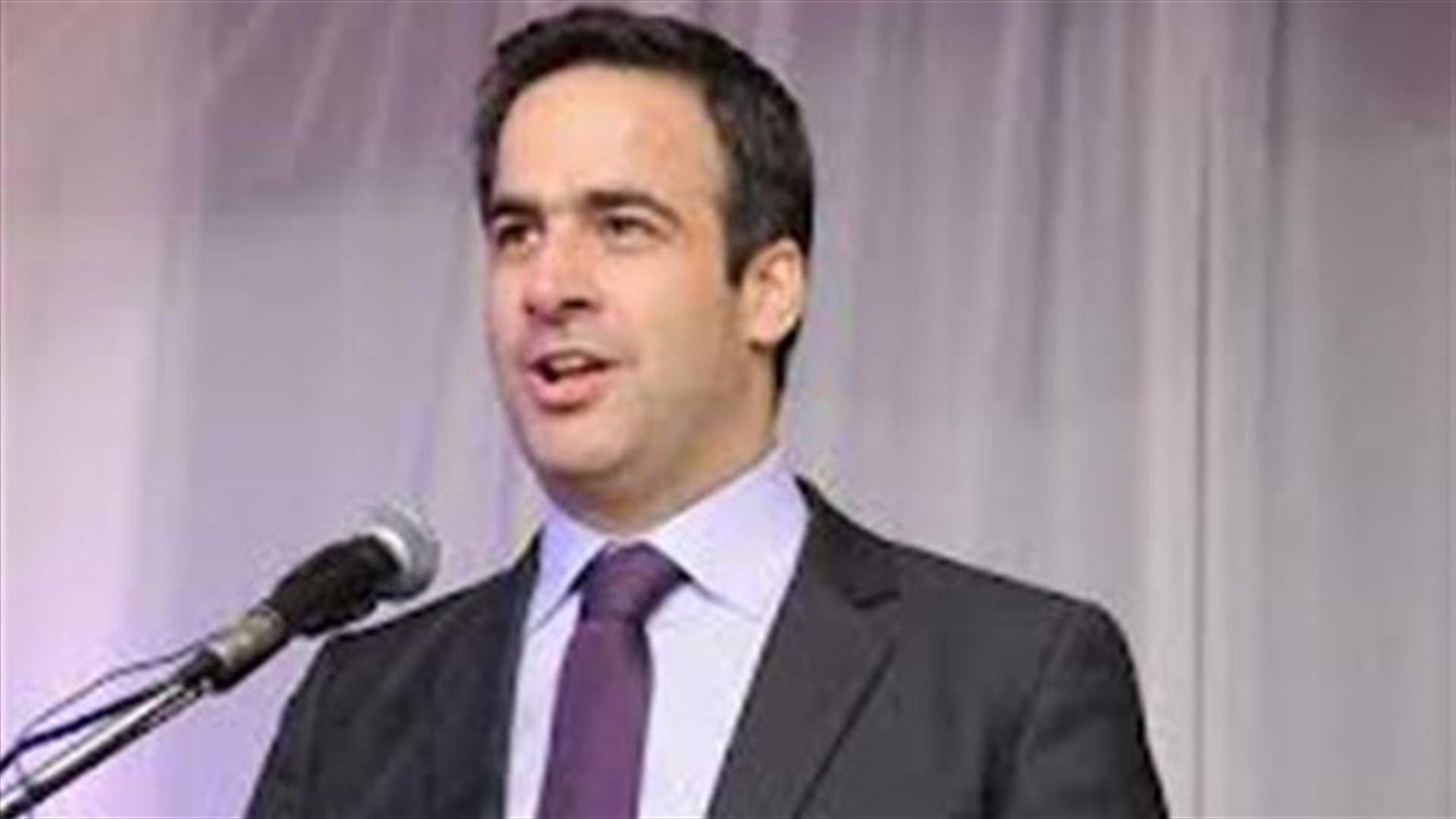 معوض: نرفض المساومة على اعلان بعبدا