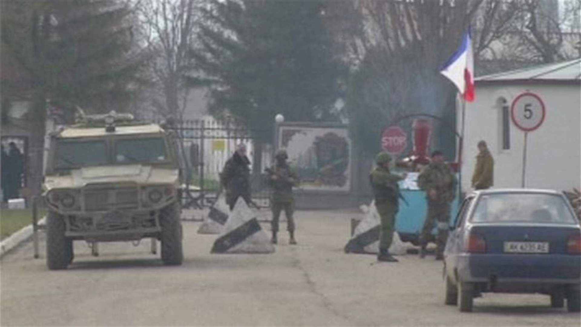 Ukraine acting president sees risk of Russian invasion