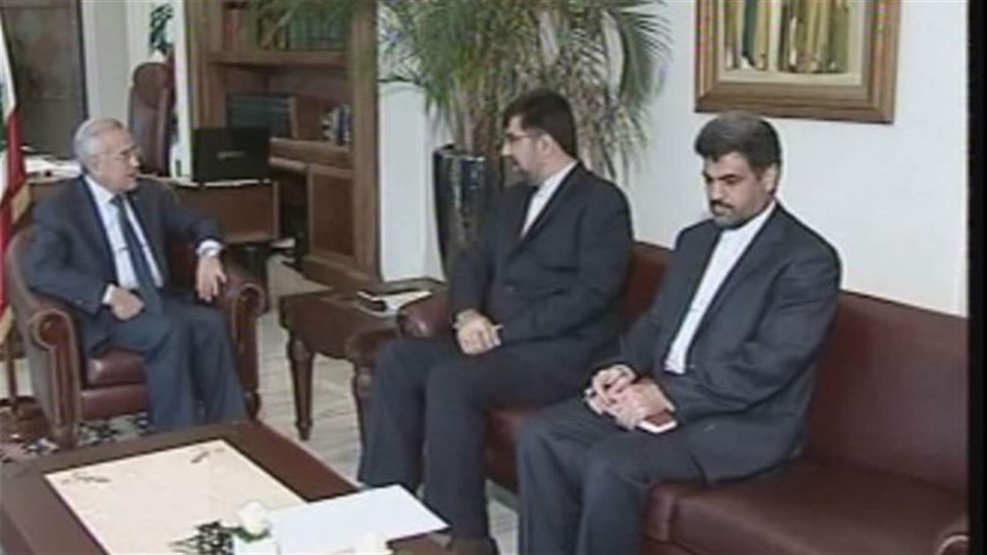 Sleiman meets with Iranian ambassador, stresses Lebanon keenness on maintaining best relations with Iran