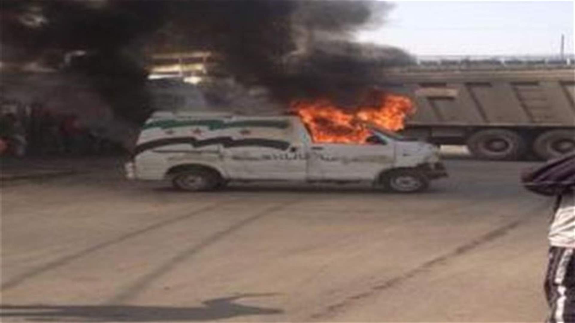 Tripoli-Akkar international highway blocked in protests against attacks targeting Wadi Khaled