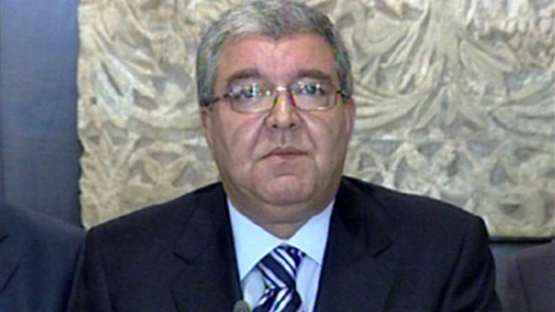 Mashnouq: Disarming Beirut not intended to cause confrontation  