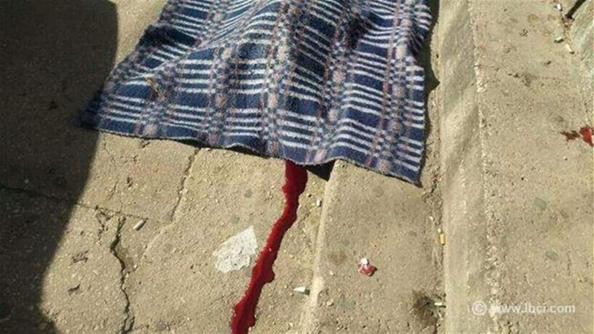 Citizen throws herself off second floor in Sidon