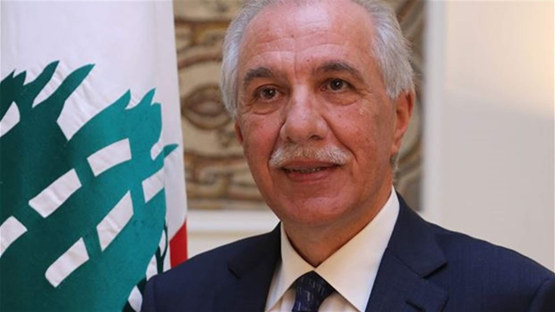 زعيتر تفقد المطار : خبر وجود اماكن تعذيب تحت الارض عار عن الصحة