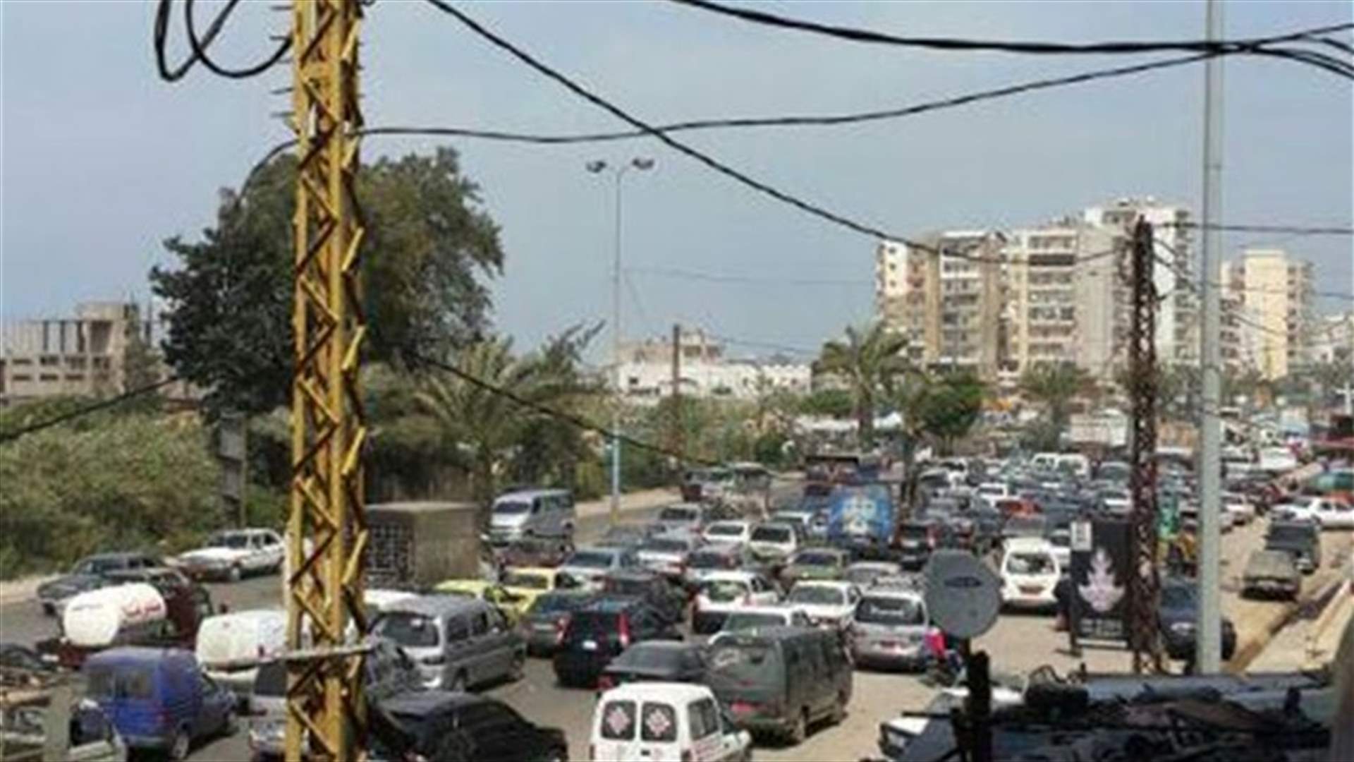 الجيش يطلق النار في الهواء لتفريق معتصمين في المنكوبين