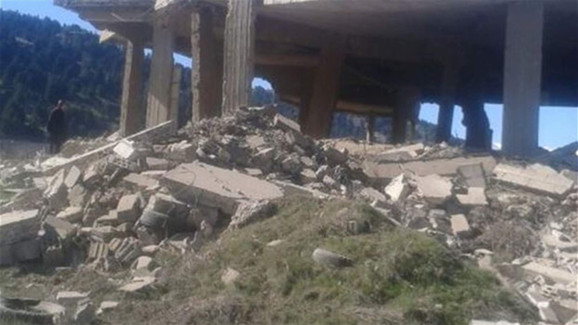 Unknown assailants blow up citizen's summer home in Akkar